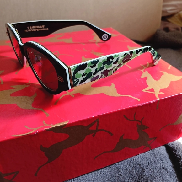 RETROSUPERFUTURE A BATHING APE CAMO UNISEX SUNGLASSES - Picture 11 of 16